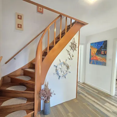 Hus Achtern Diek Neßmersiel